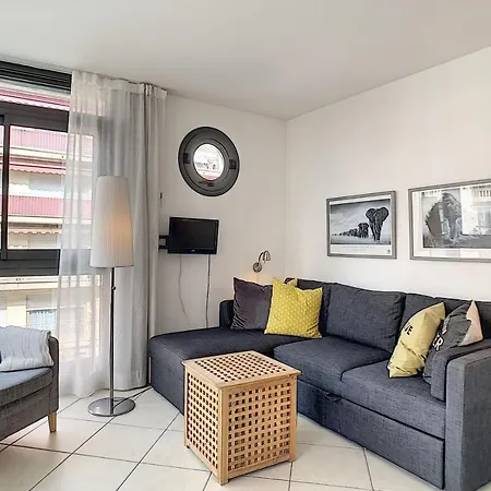 Very Nice For 4 Persons With Terrace In The Port Dantibes Appartement *